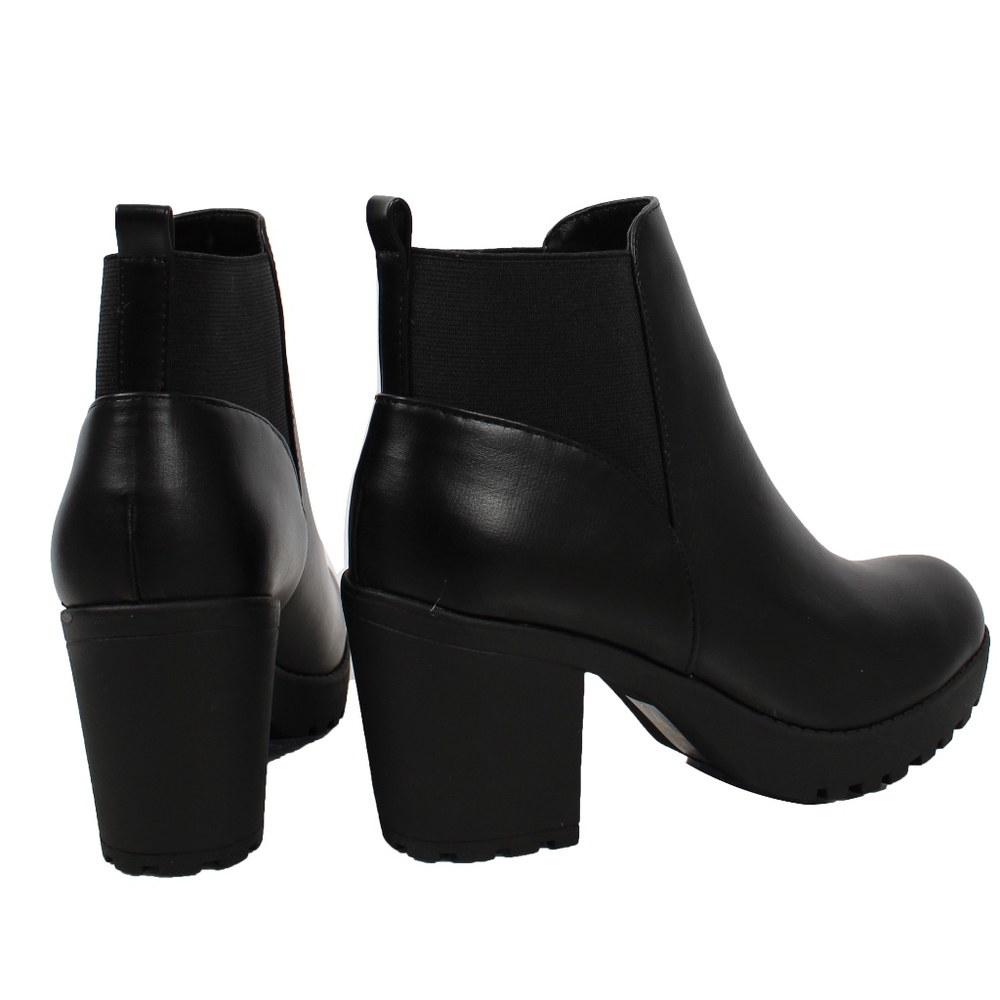 Restock!Black Faux Leather Elastic Pull On Tab Lug - Picture 3 of 8